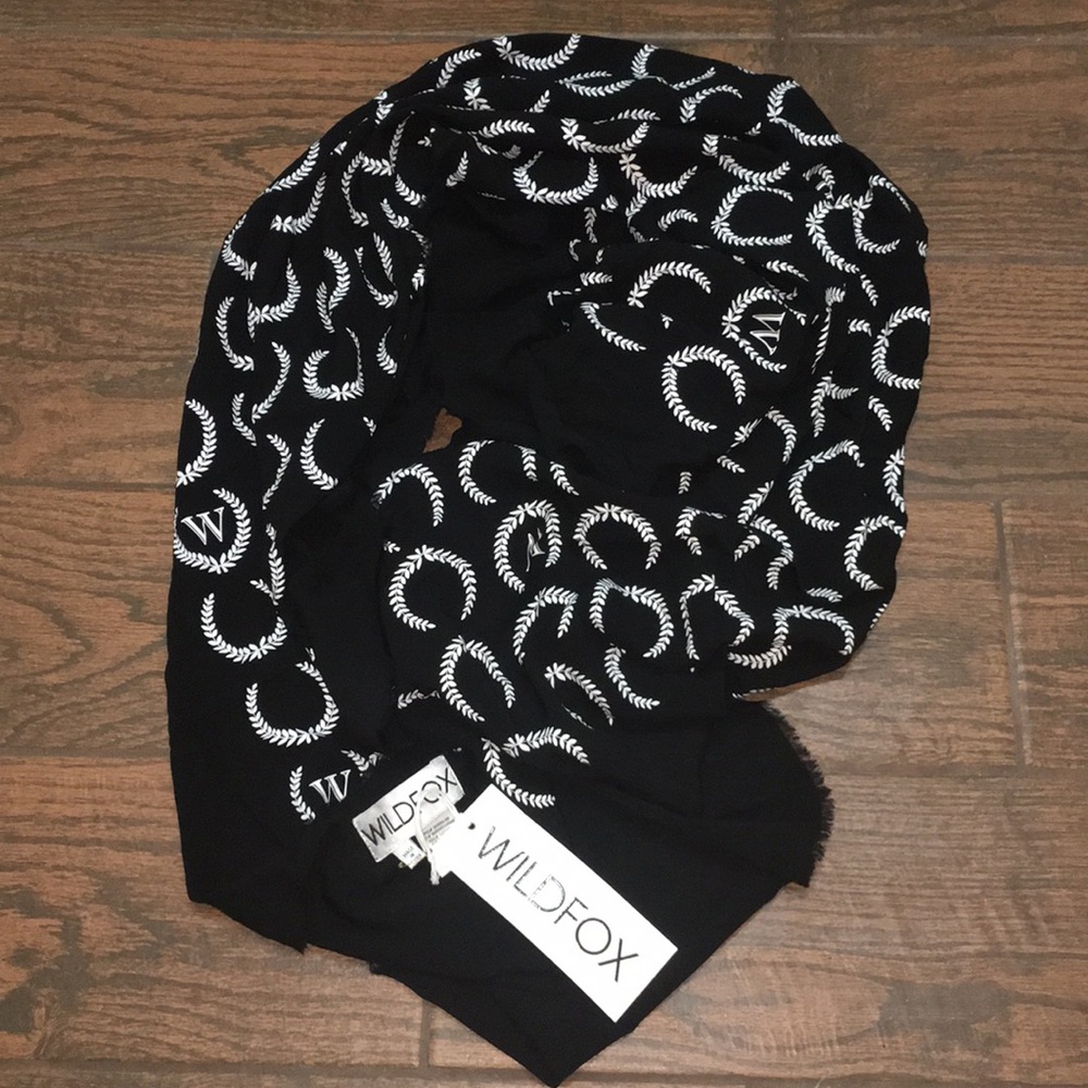 New Wildfox Laurel Scarf 54x54